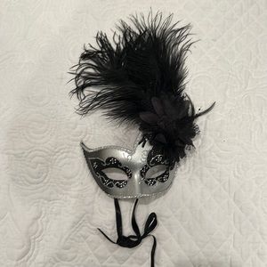 Mardi Gras mask NIB